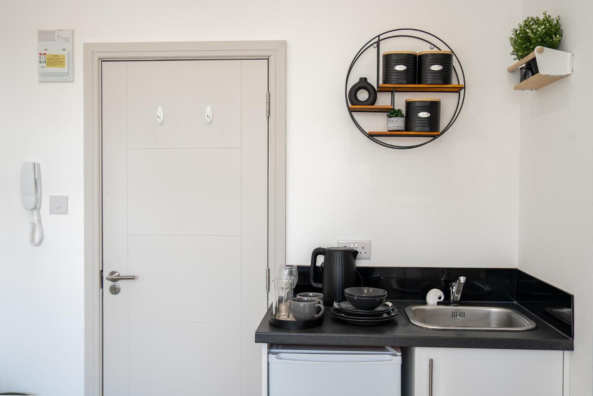 Luxury Studio Apartment In Sutton, London Sutton  Esterno foto